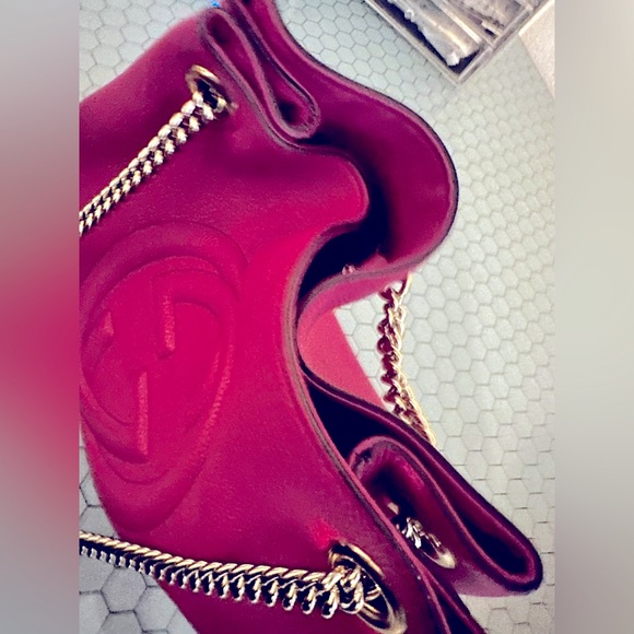 Gucci Soho Medium magenta double leather chain bag. - Picture 5 of 5